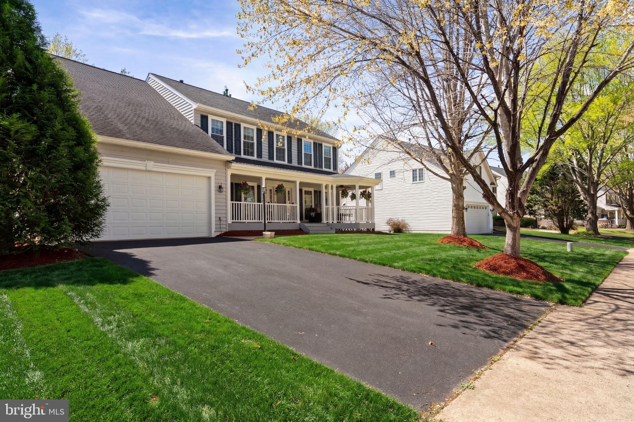 6472 COLONIAL VILLAGE LOOP