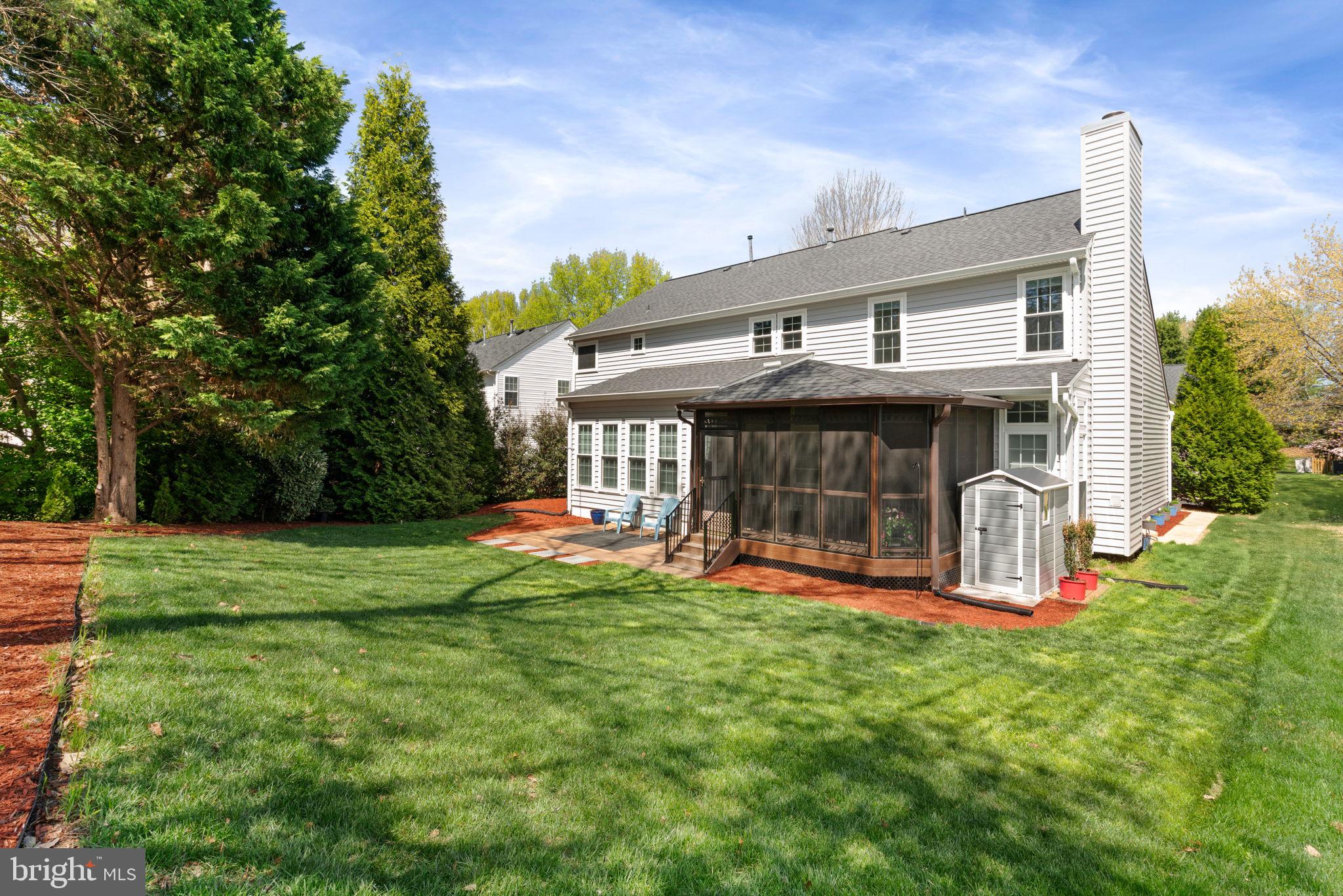 6472 COLONIAL VILLAGE LOOP