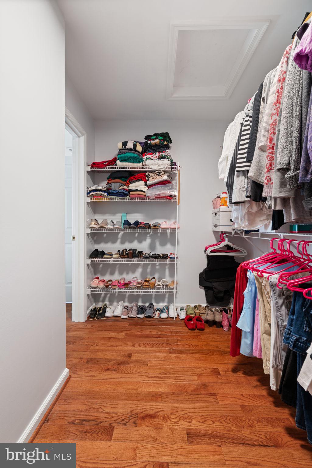 6472 COLONIAL VILLAGE LOOP