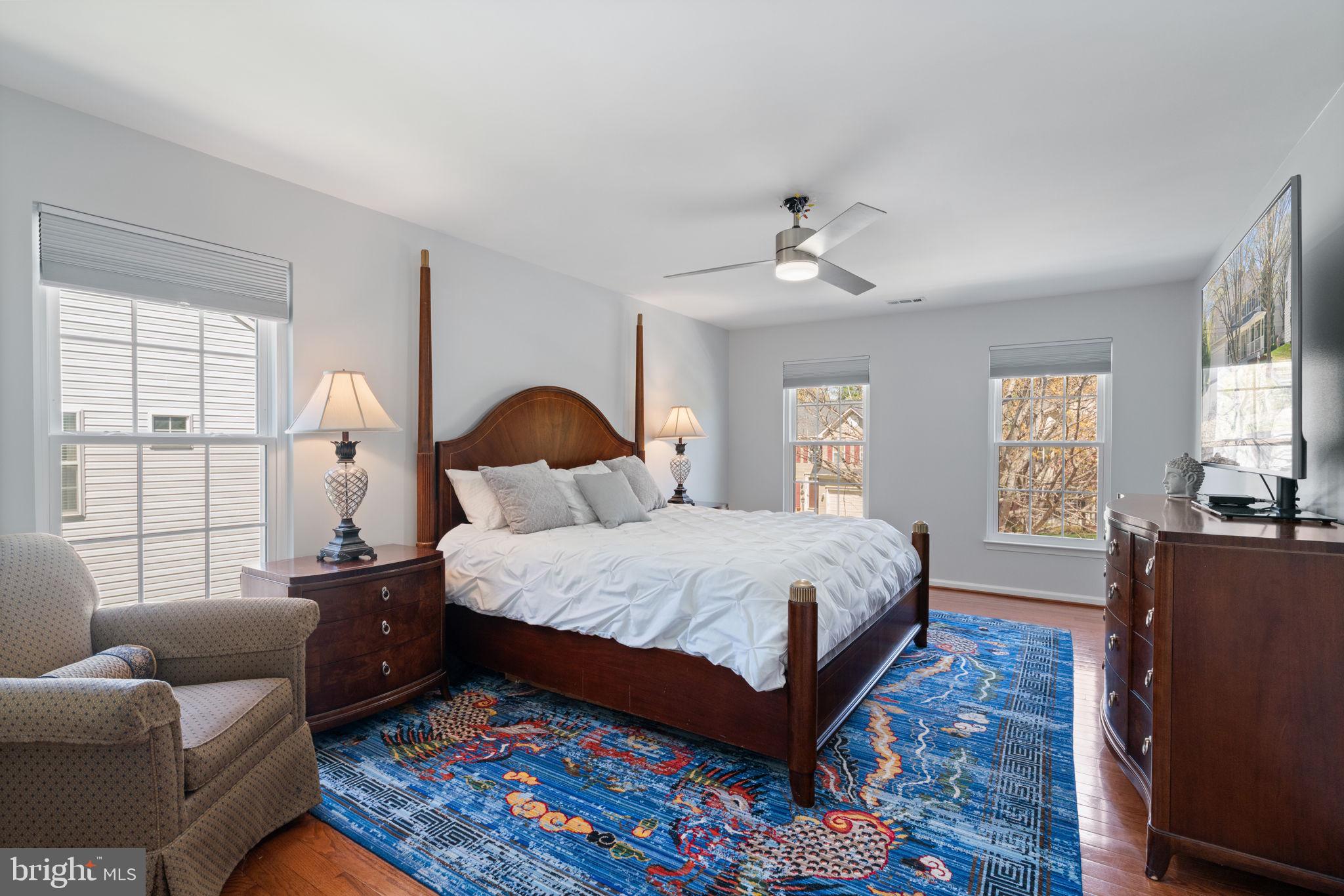6472 COLONIAL VILLAGE LOOP