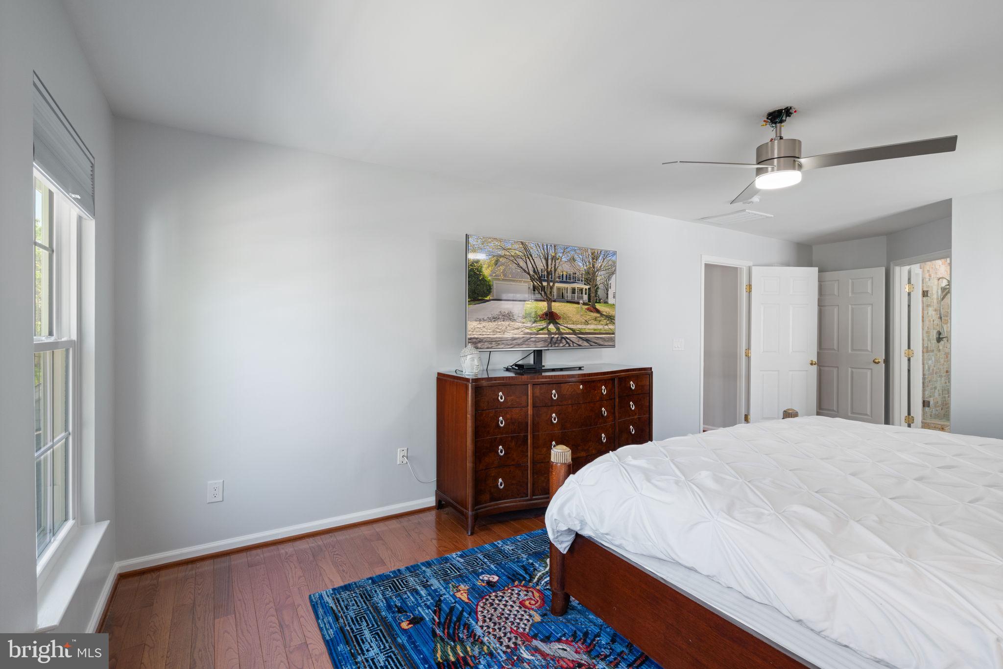 6472 COLONIAL VILLAGE LOOP