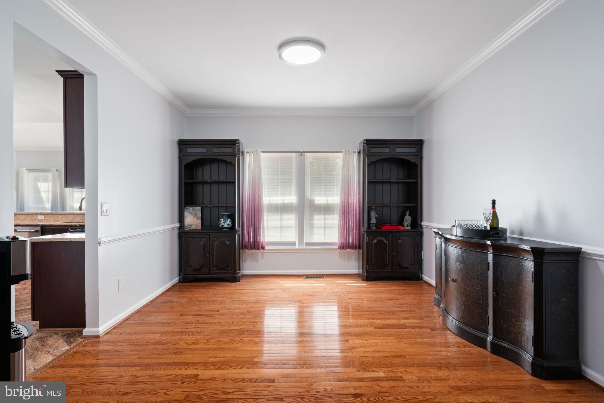 6472 COLONIAL VILLAGE LOOP