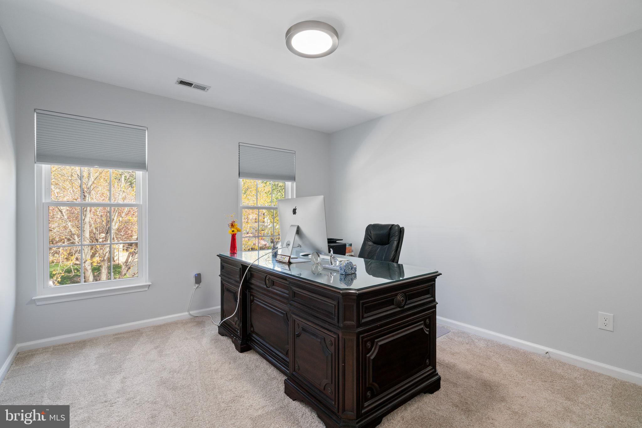 6472 COLONIAL VILLAGE LOOP