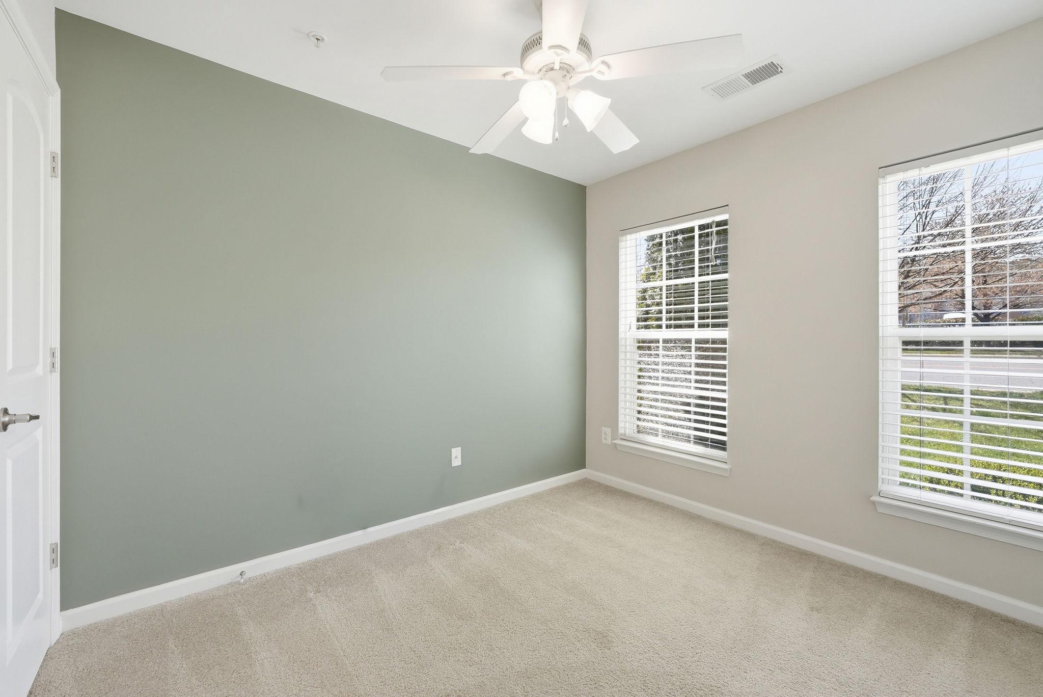 15415 ROSEMONT MANOR DRIVE