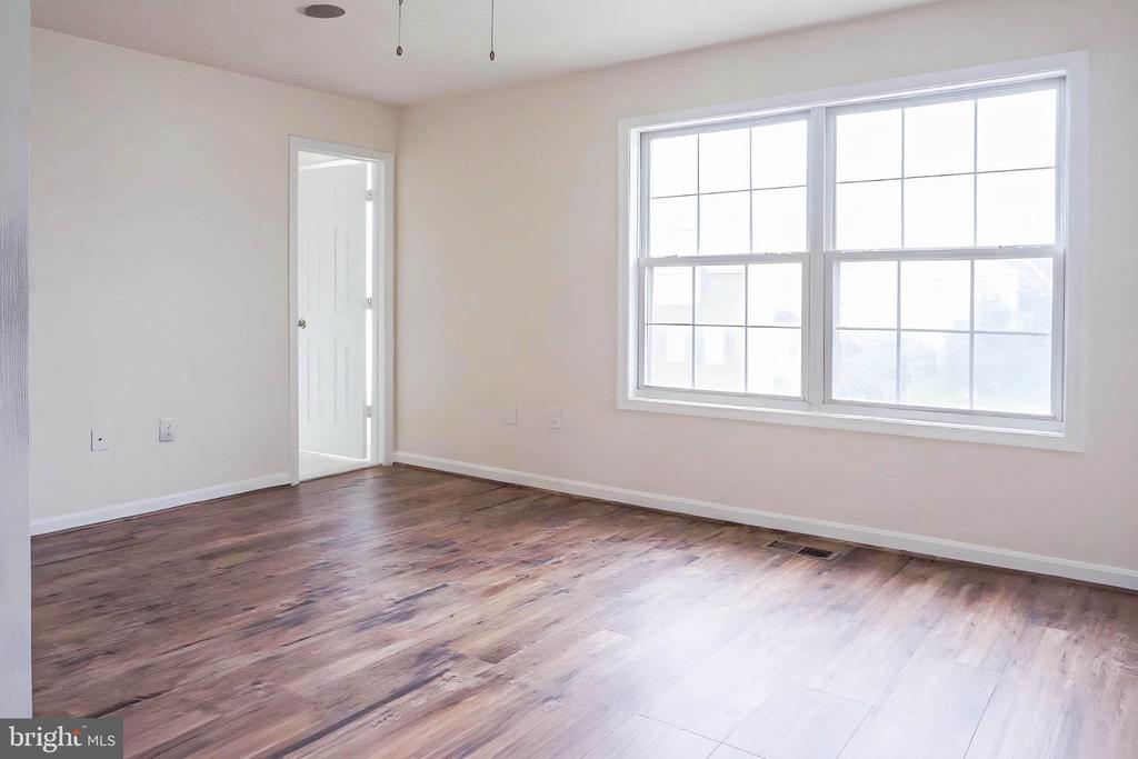 8461 TACKHOUSE LOOP