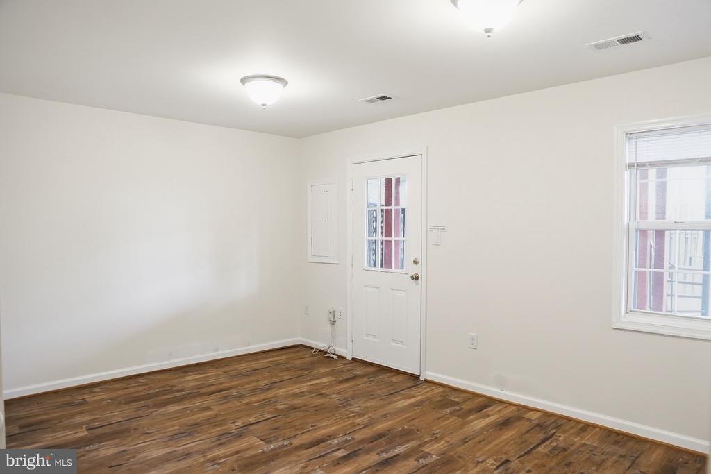 8461 TACKHOUSE LOOP