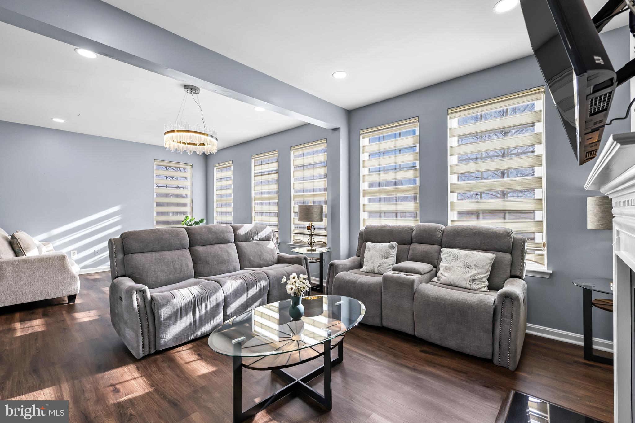 9884 SOUNDING SHORE LANE