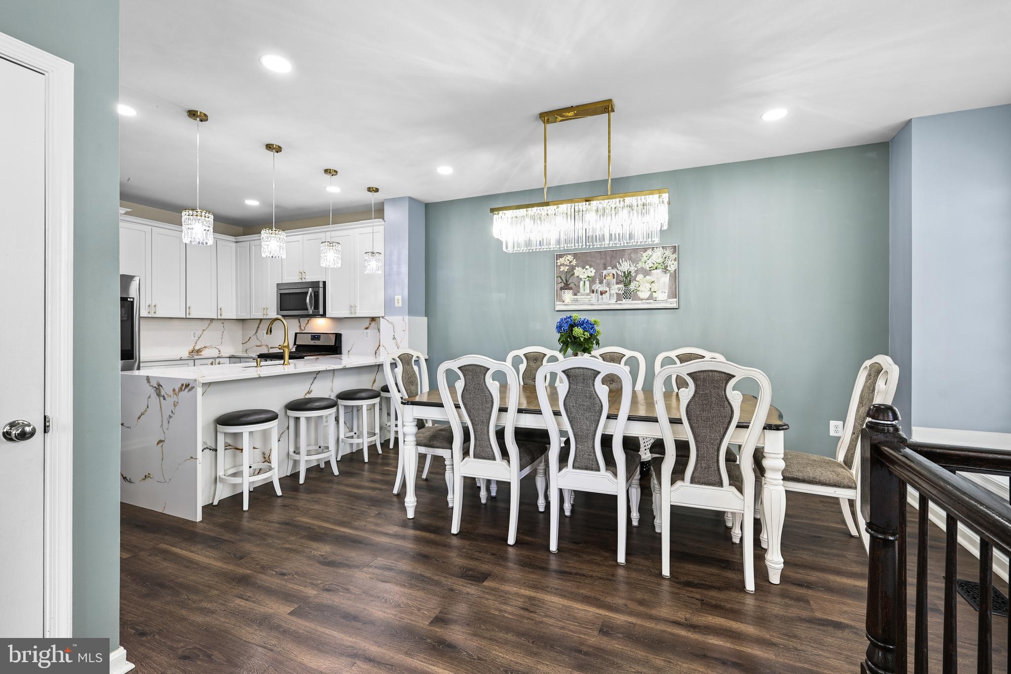 9884 SOUNDING SHORE LANE