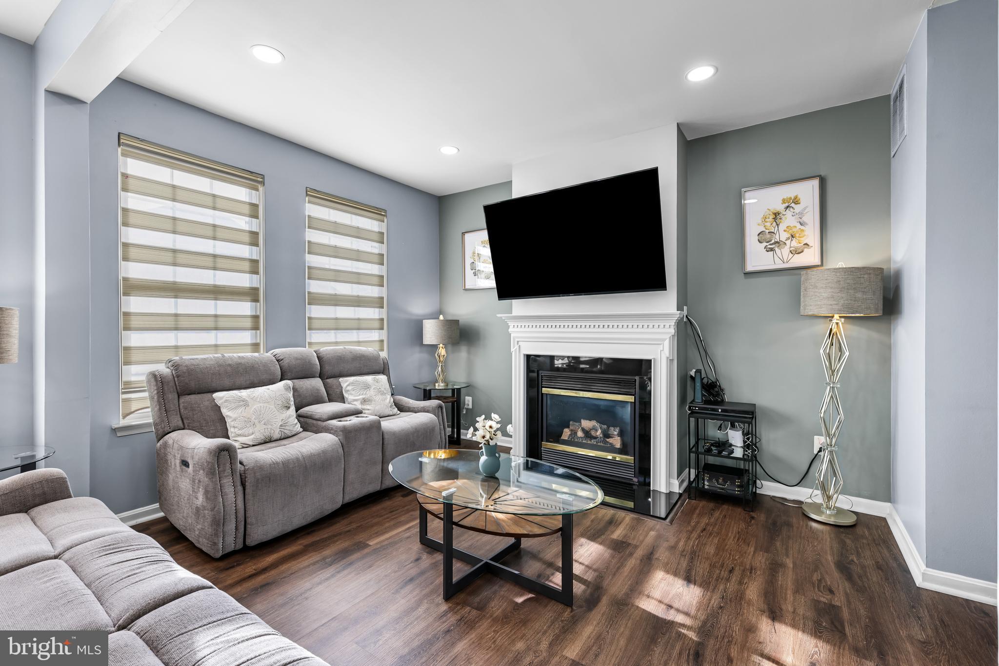 9884 SOUNDING SHORE LANE