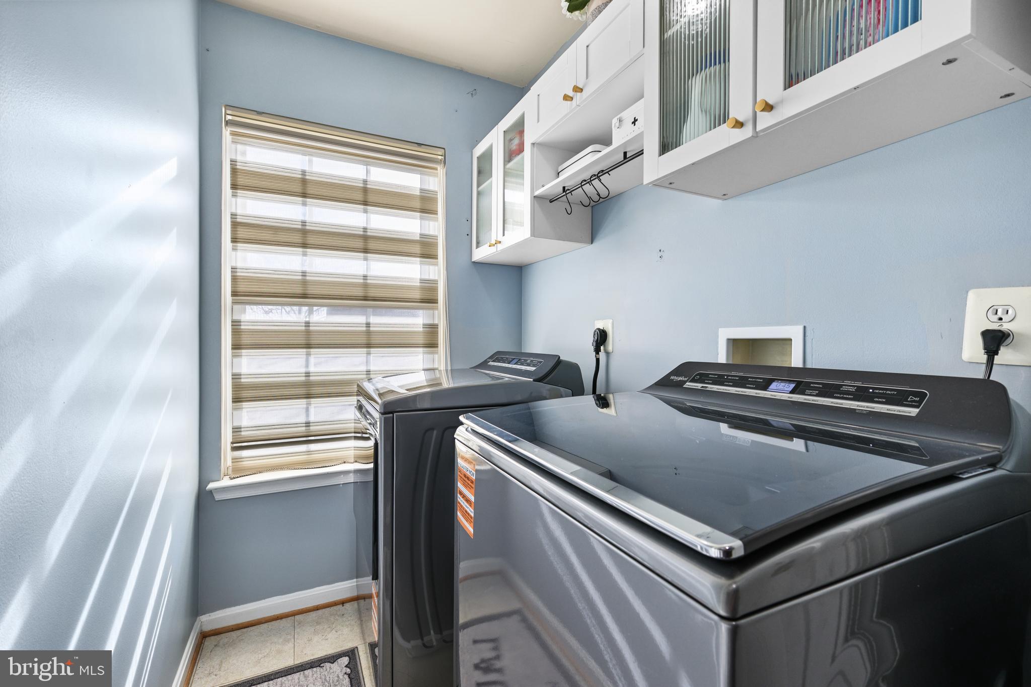 9884 SOUNDING SHORE LANE