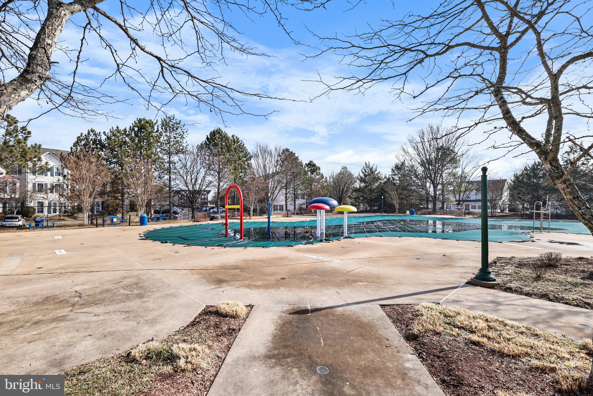 9884 SOUNDING SHORE LANE