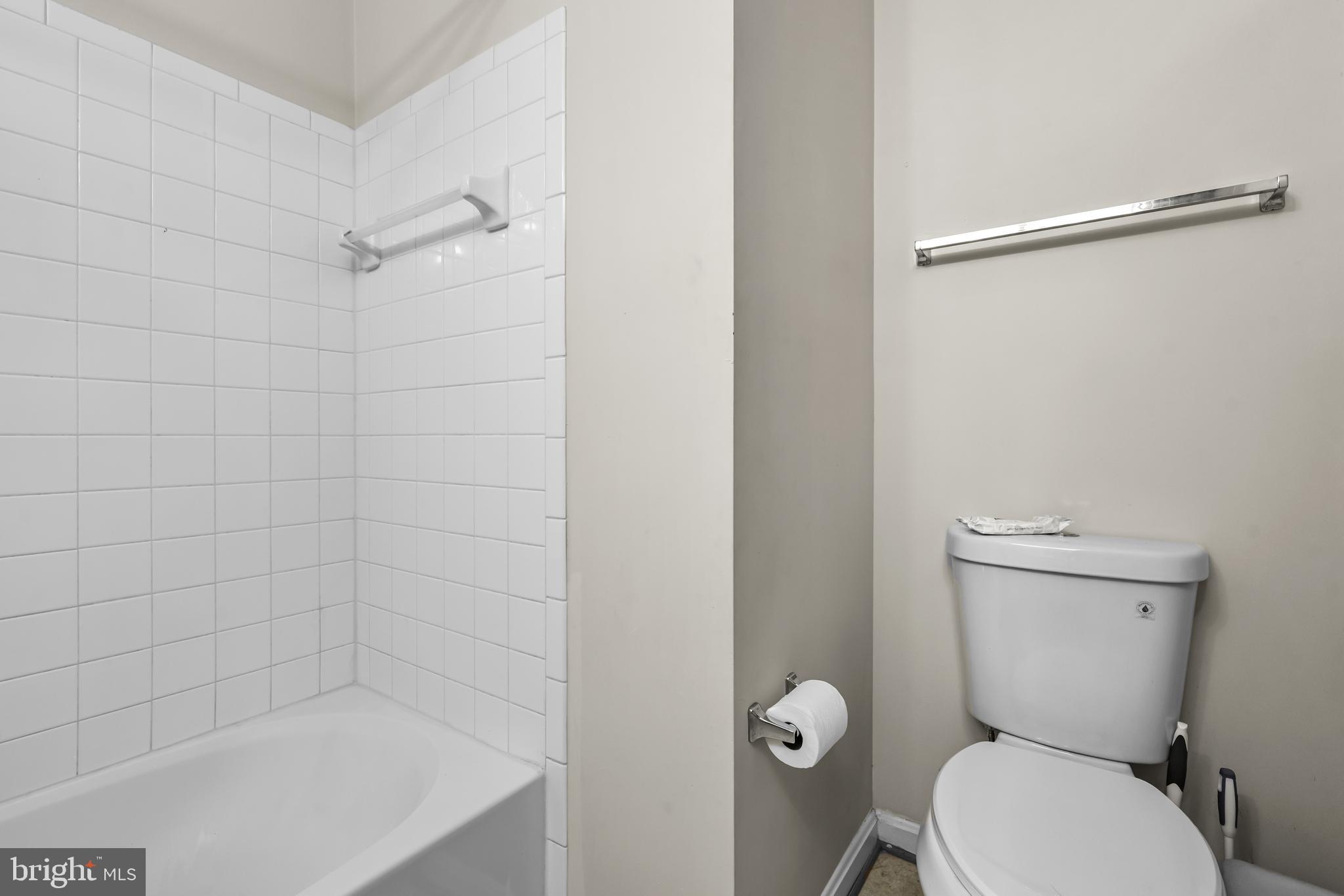 9884 SOUNDING SHORE LANE