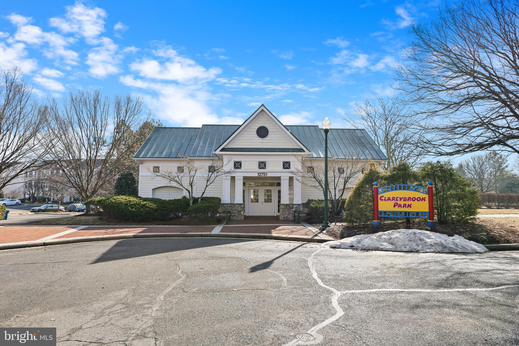 9884 SOUNDING SHORE LANE