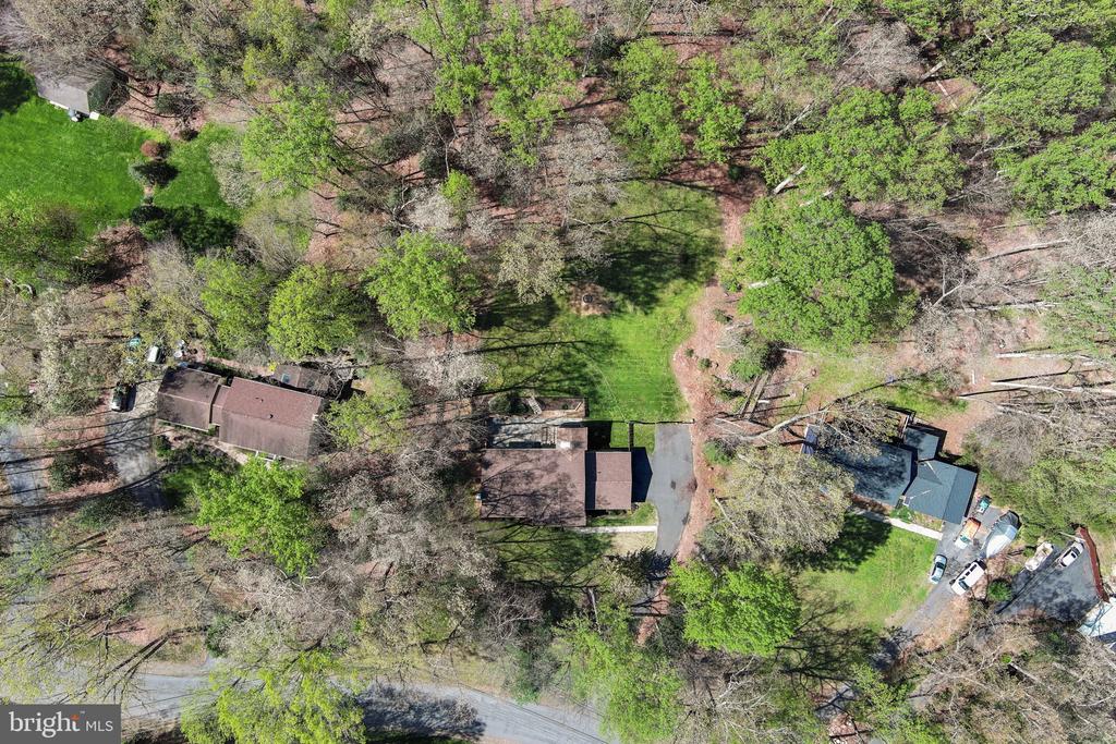 8118 WHITTING DRIVE