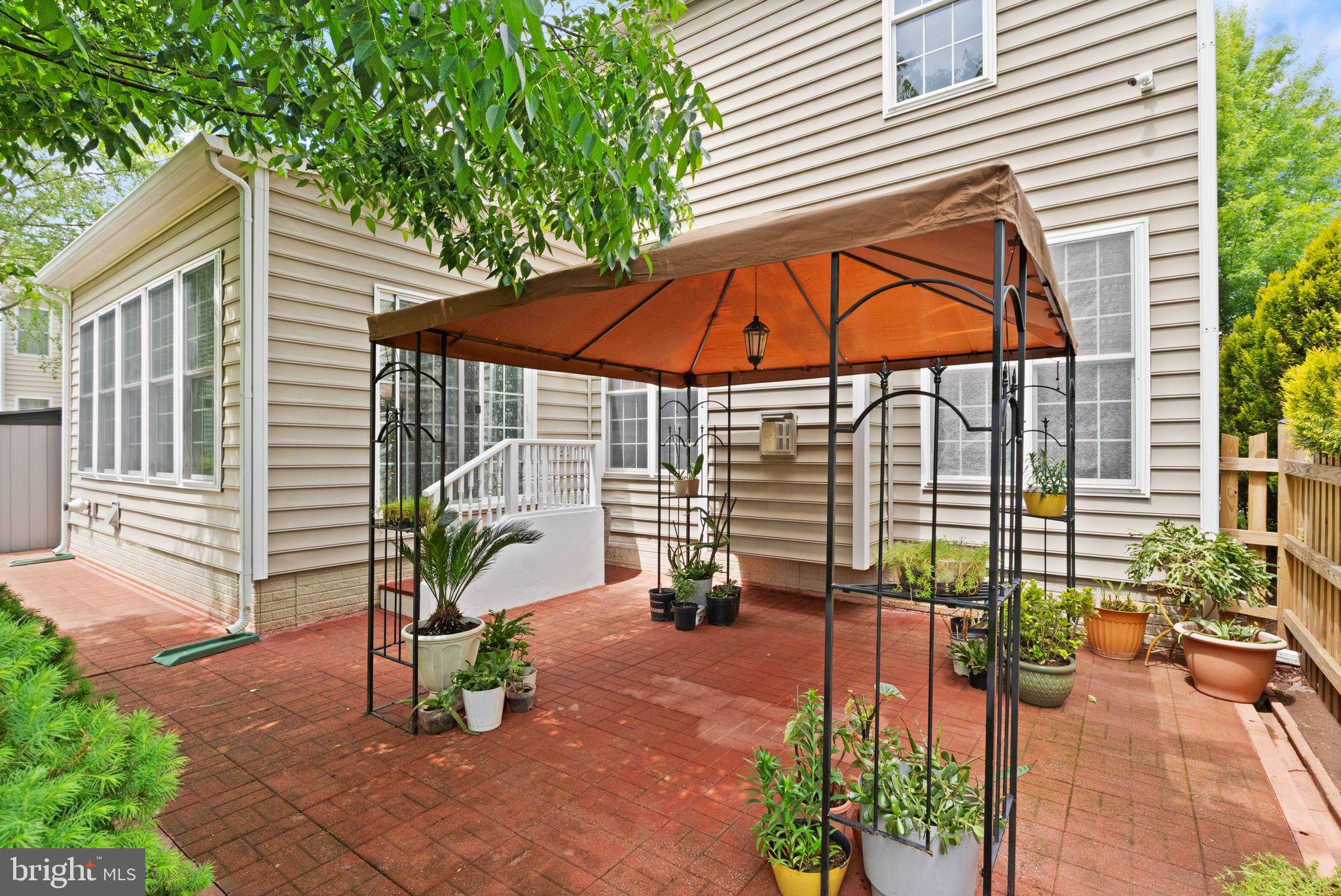 9301 STONEY RUN PLACE