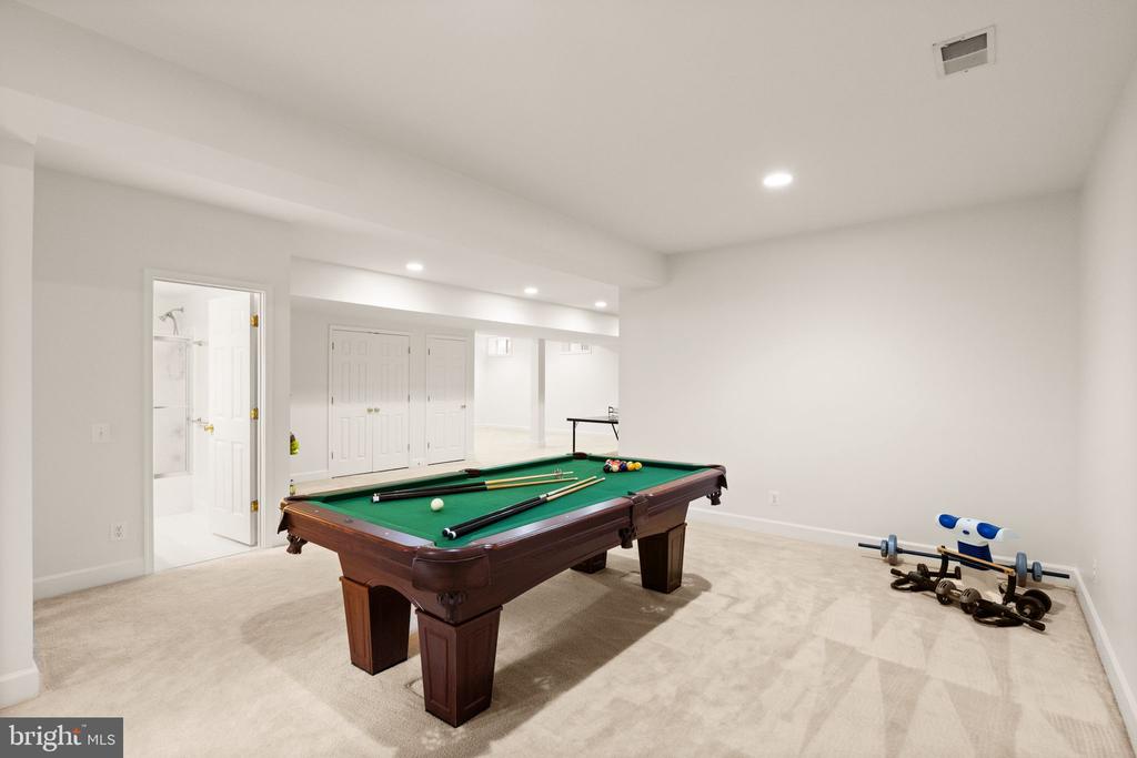 9301 STONEY RUN PLACE