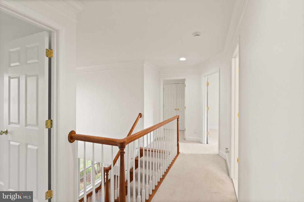 9301 STONEY RUN PLACE