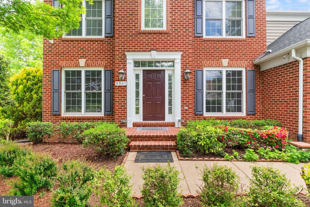 9301 STONEY RUN PLACE