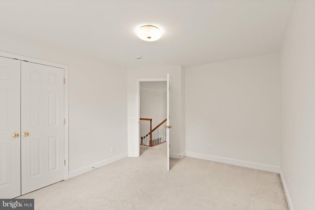 9301 STONEY RUN PLACE
