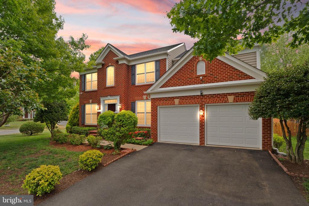 9301 STONEY RUN PLACE