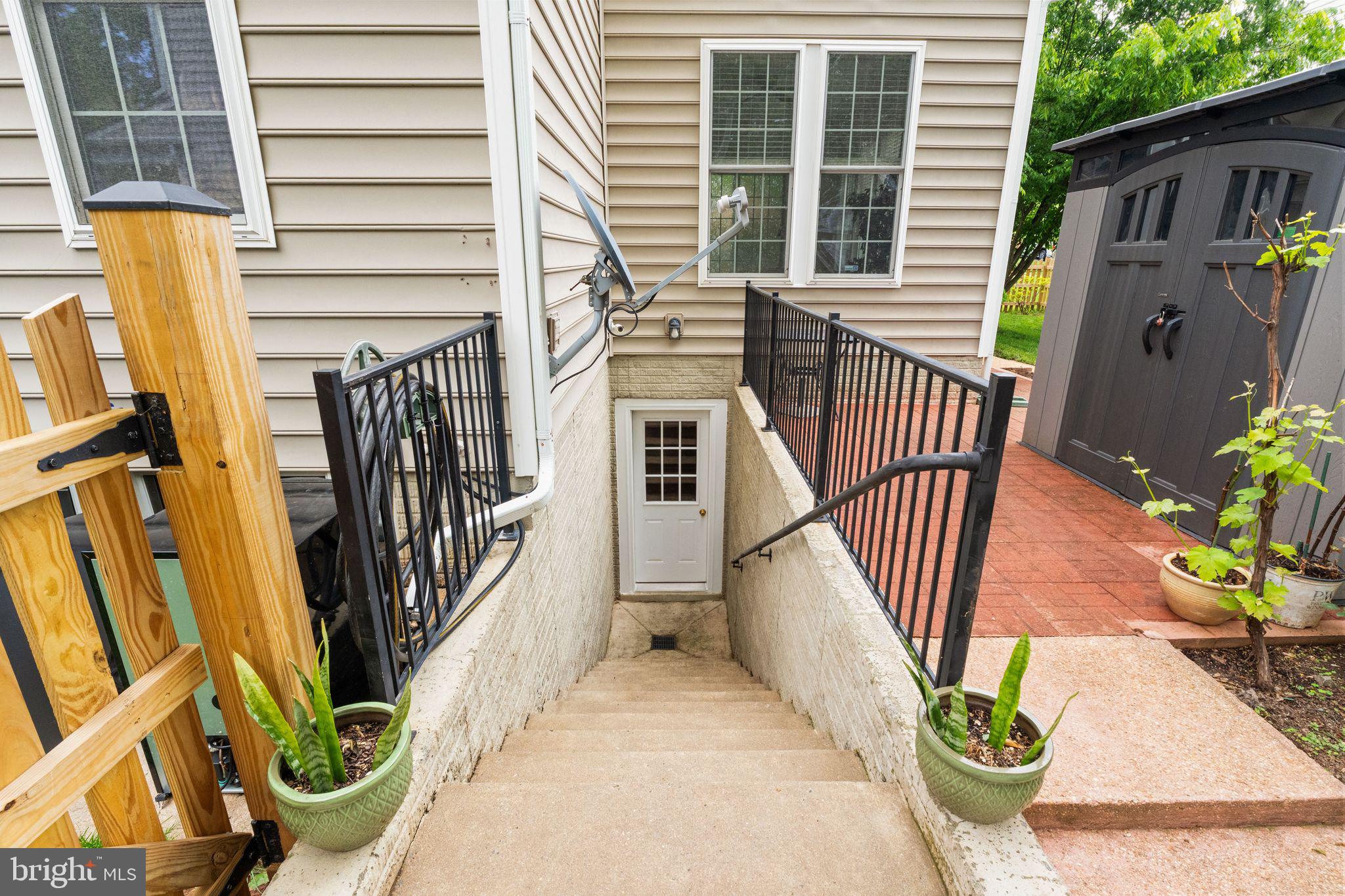 9301 STONEY RUN PLACE