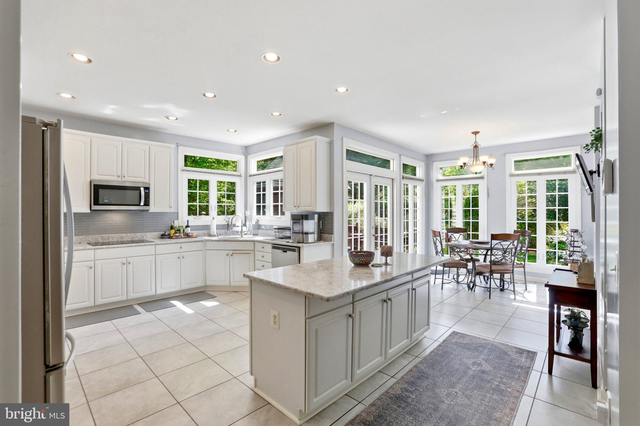 7858 MEADOWGATE DRIVE