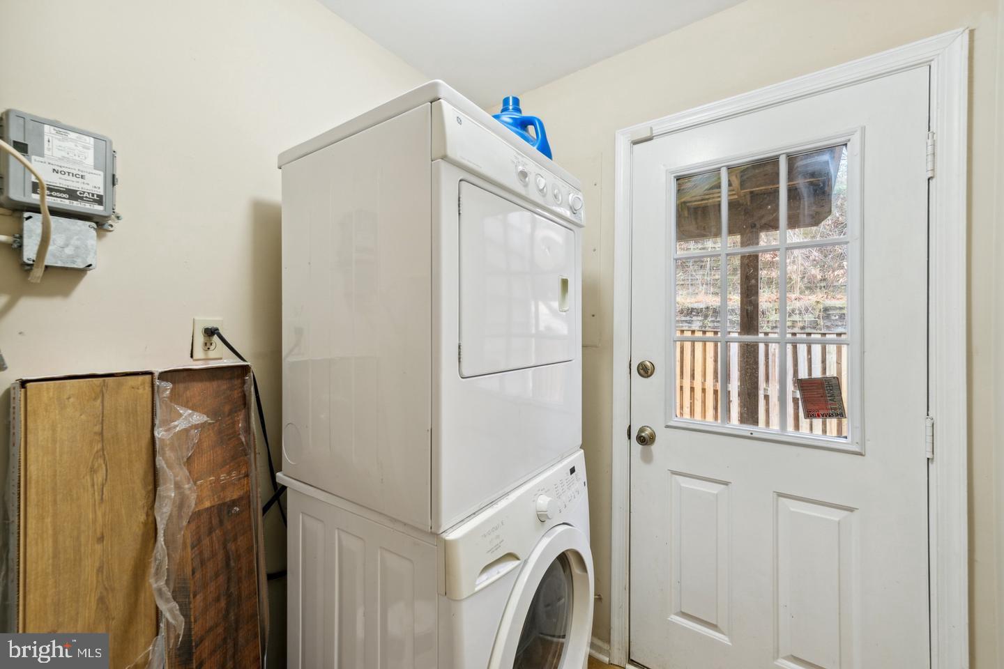16250 TACONIC CIRCLE
