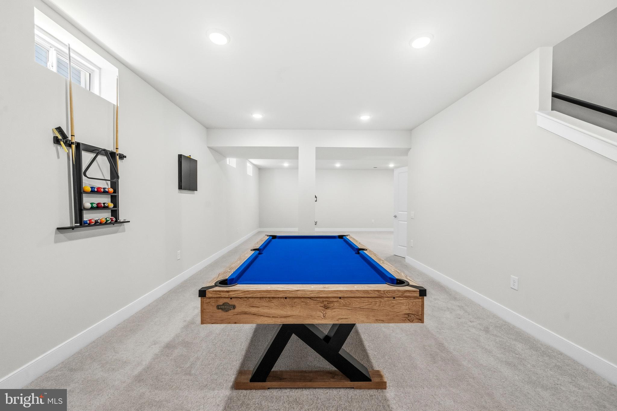 2020 SILVER SYCAMORE LANE