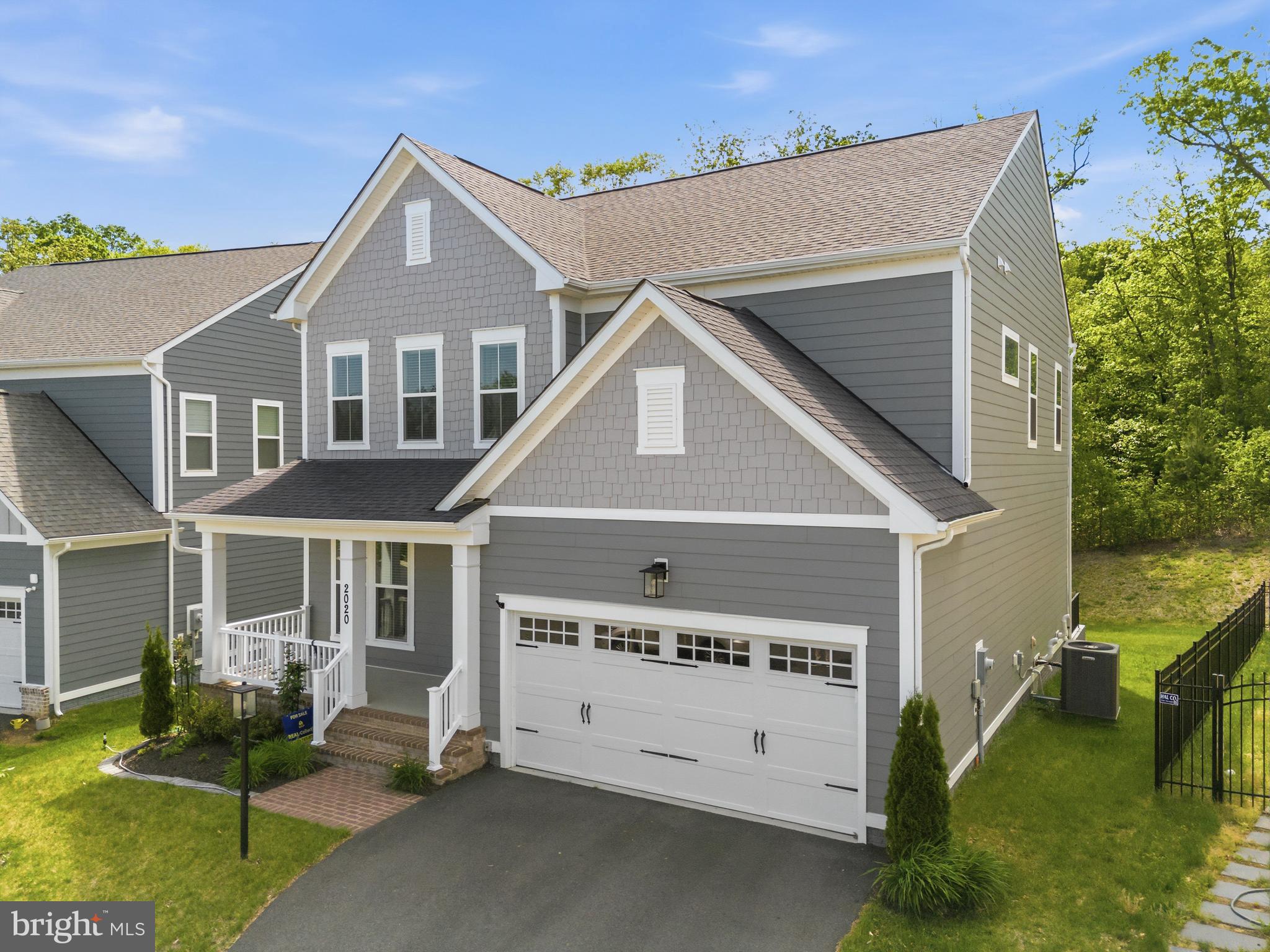 2020 SILVER SYCAMORE LANE