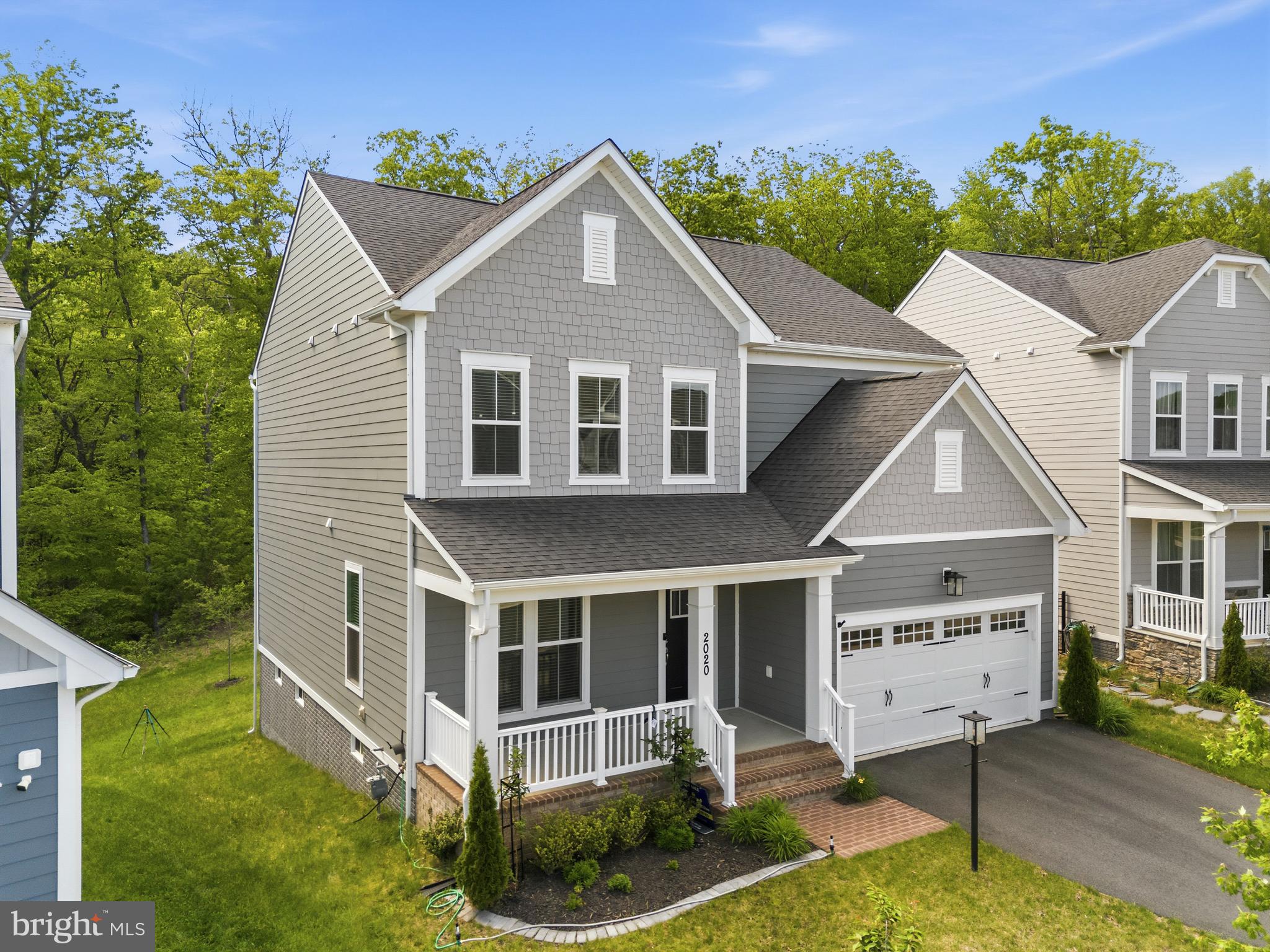 2020 SILVER SYCAMORE LANE