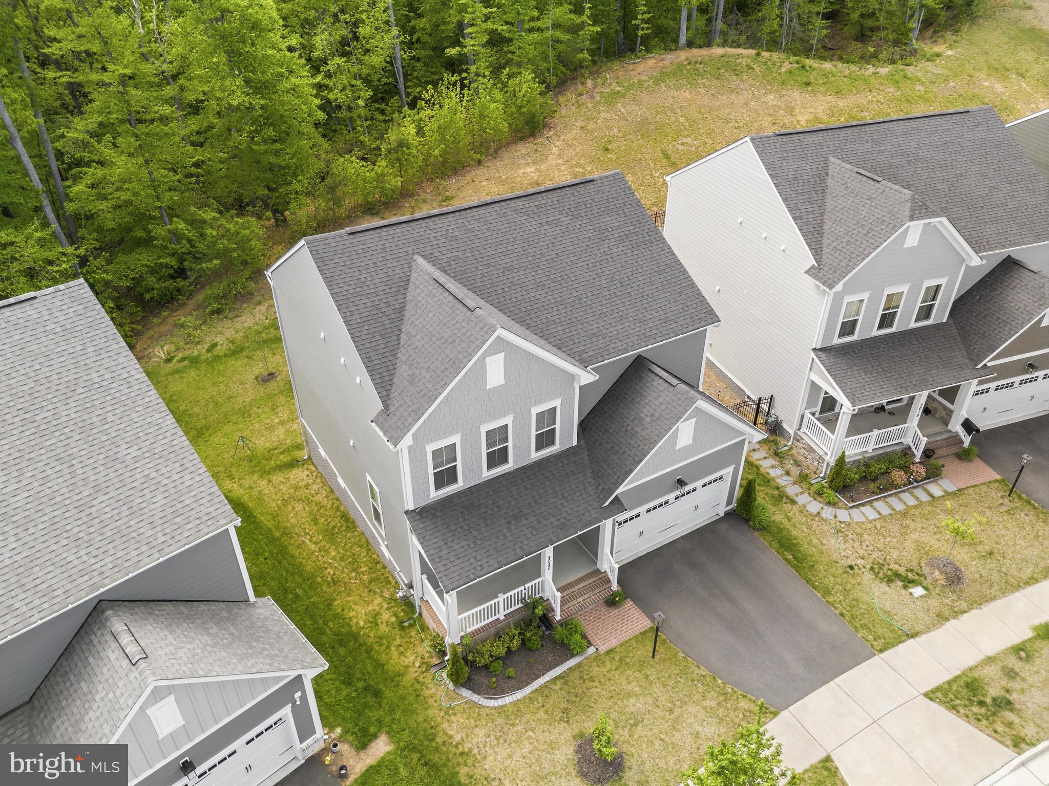 2020 SILVER SYCAMORE LANE