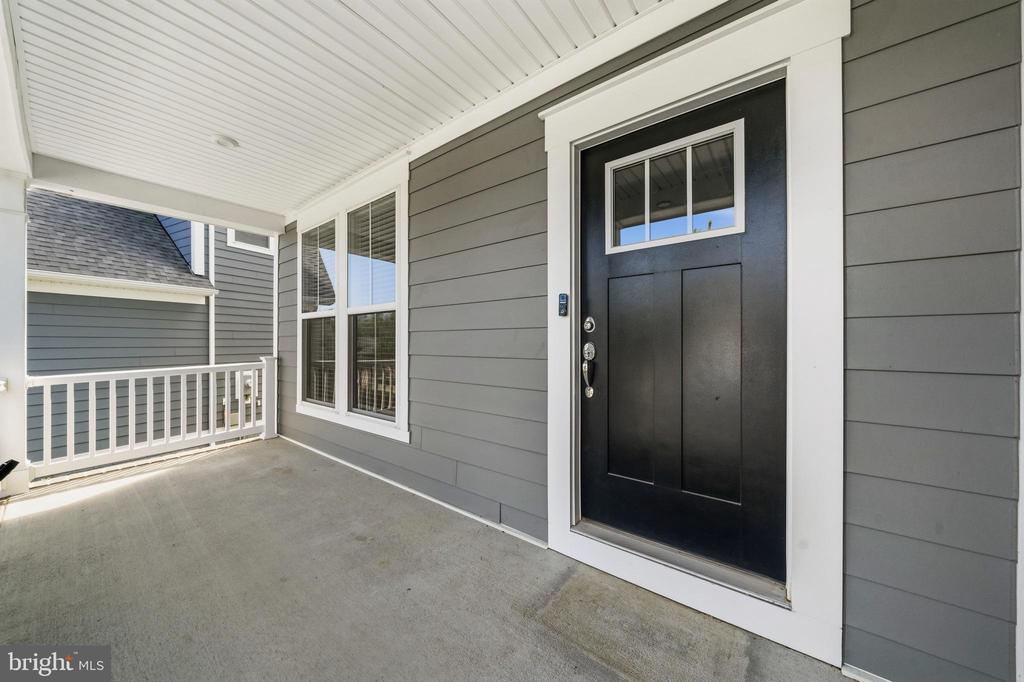 2020 SILVER SYCAMORE LANE