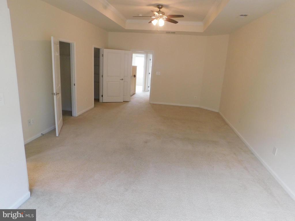 12705 BEDFORD GLEN WAY