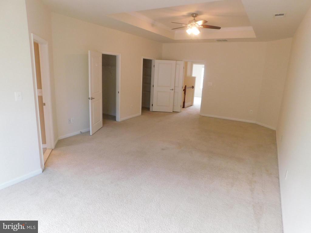 12705 BEDFORD GLEN WAY