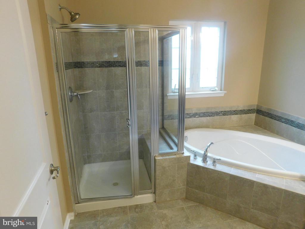 12705 BEDFORD GLEN WAY