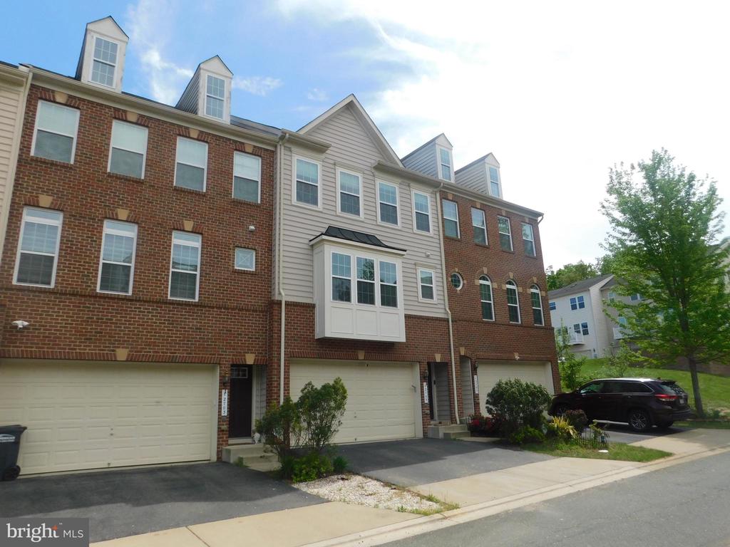 12705 BEDFORD GLEN WAY