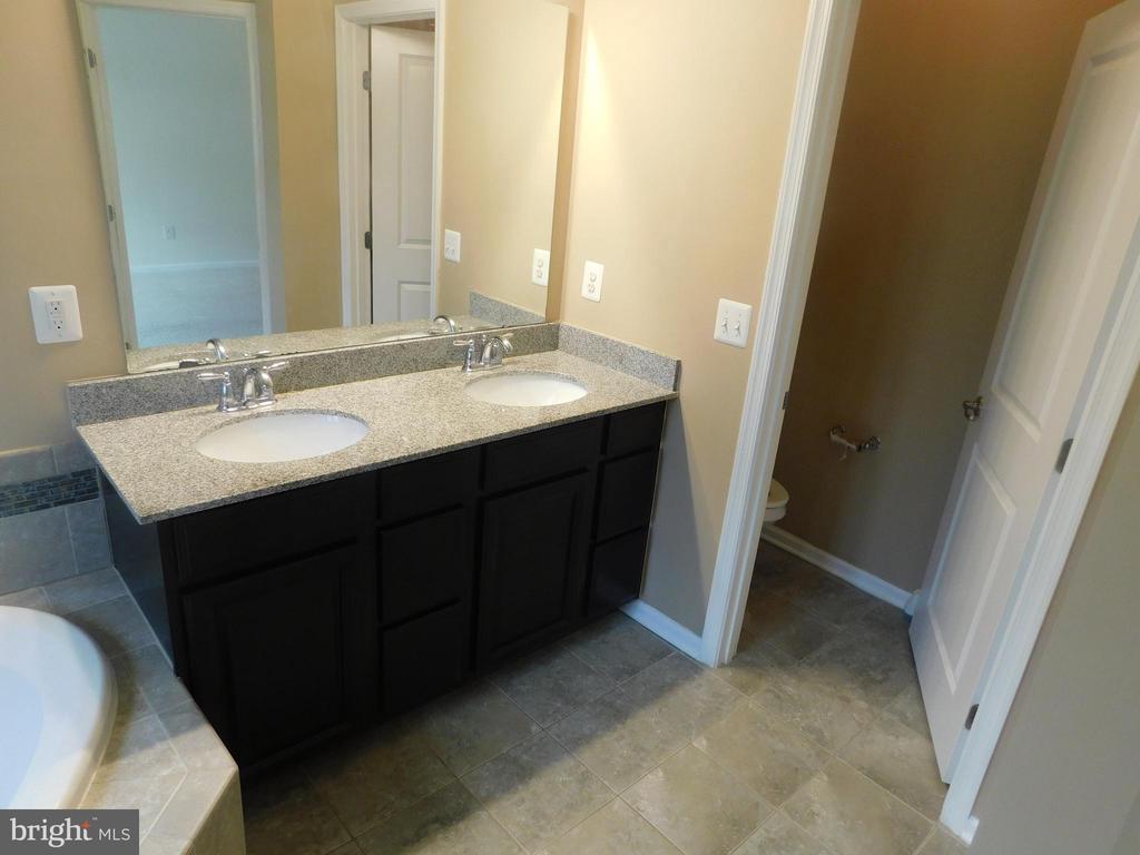 12705 BEDFORD GLEN WAY