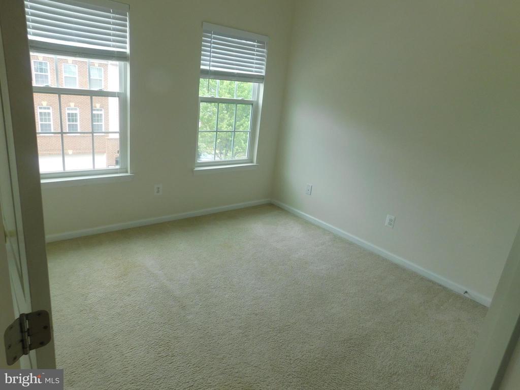 12705 BEDFORD GLEN WAY