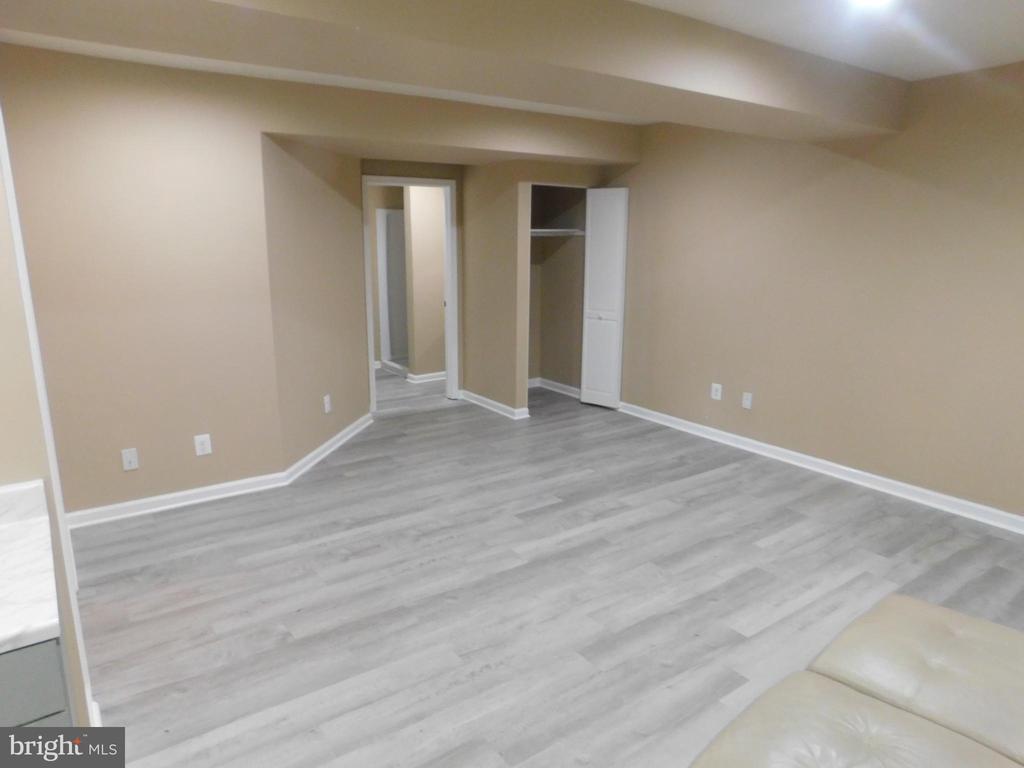 12705 BEDFORD GLEN WAY