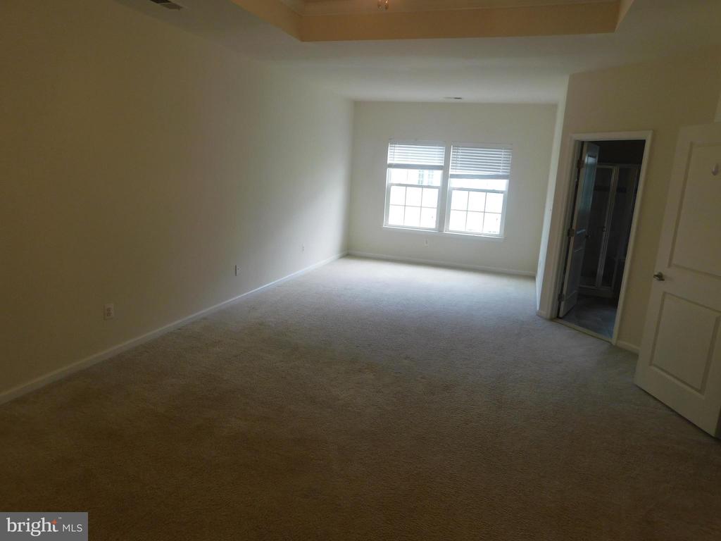 12705 BEDFORD GLEN WAY