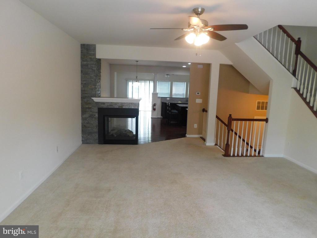 12705 BEDFORD GLEN WAY