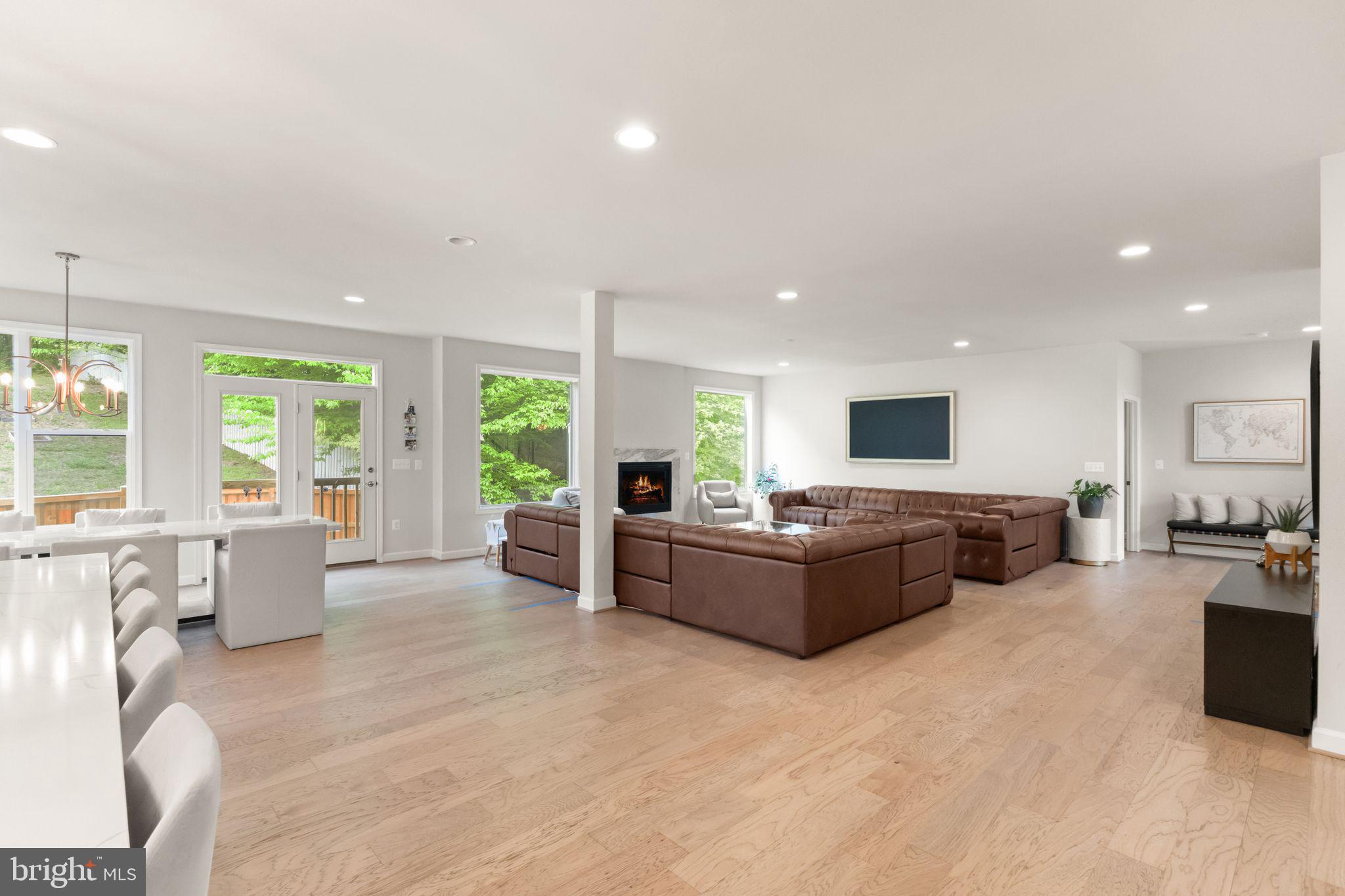 5606 BEACHVIEW CREEK DRIVE