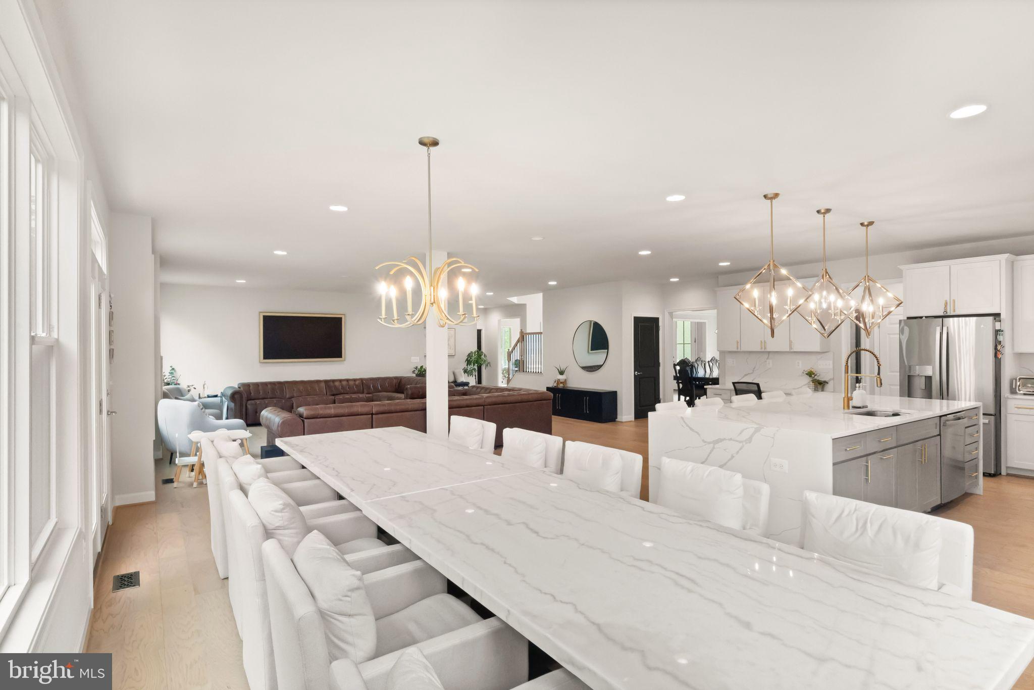 5606 BEACHVIEW CREEK DRIVE
