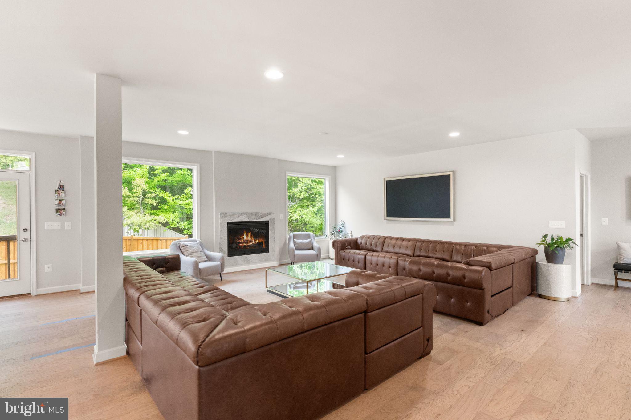5606 BEACHVIEW CREEK DRIVE