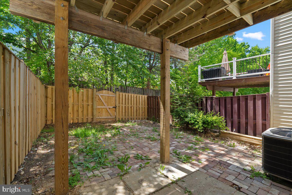 2839 BOWES LANE