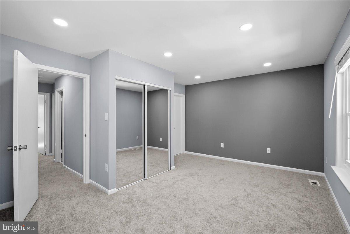 2839 BOWES LANE