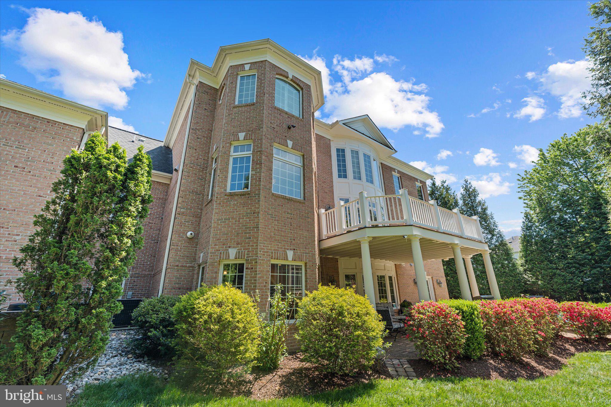 8382 PEDIGRUE COURT
