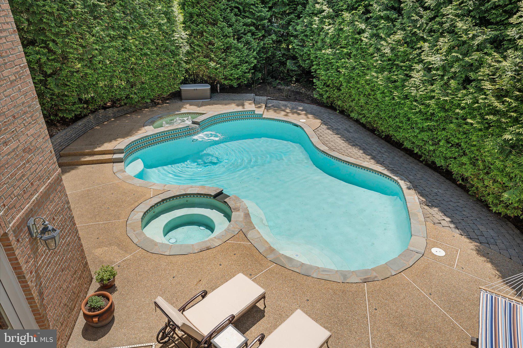 8382 PEDIGRUE COURT