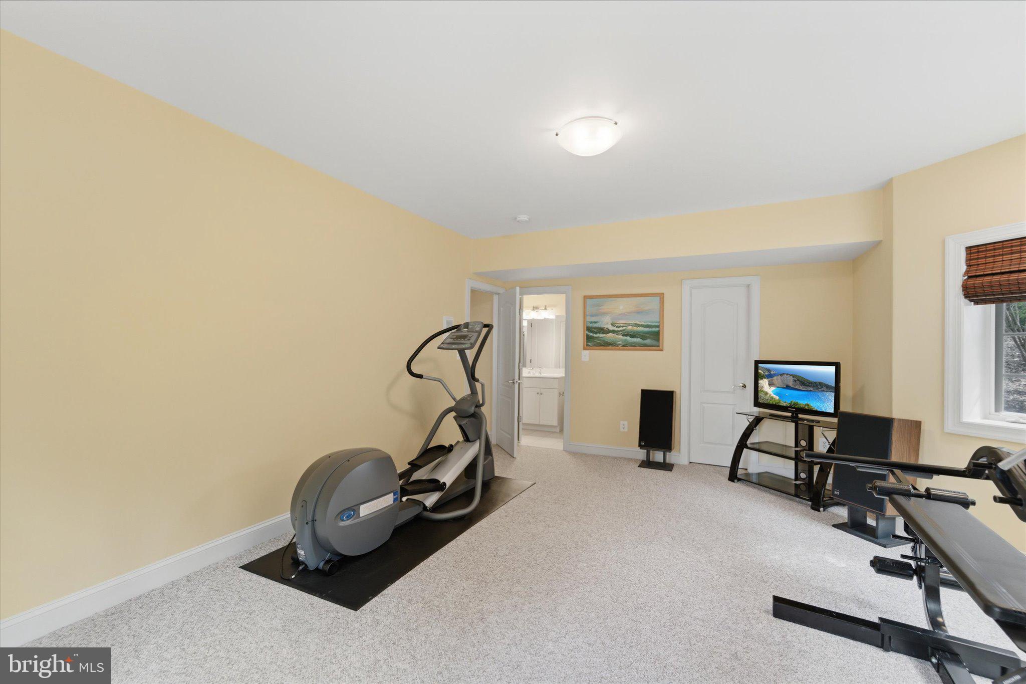 8382 PEDIGRUE COURT