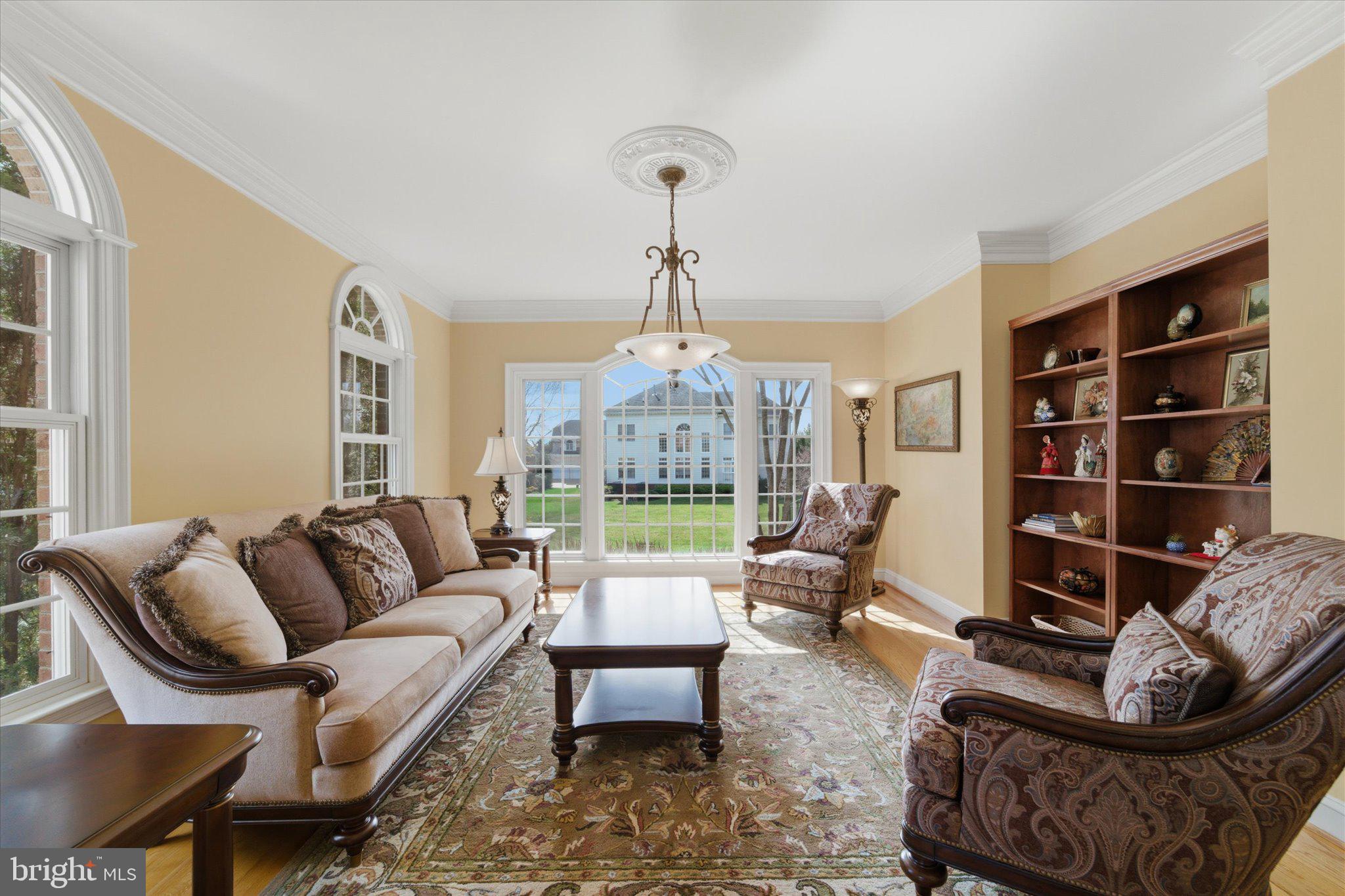 8382 PEDIGRUE COURT